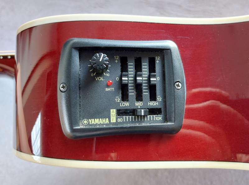 Yamaha FX370C Acoustic Guitar with Hardcase