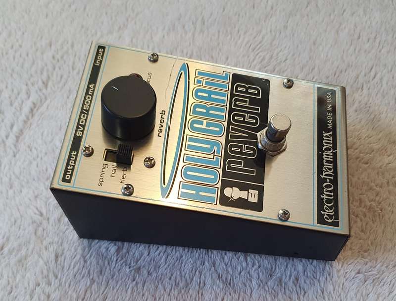 Electro-Harmonix USA Holy Grail Reverb Guitar Pedal