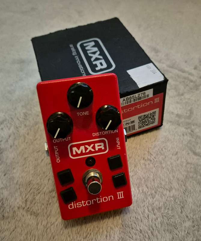 MXR Distortion III Guitar Pedal (M115)