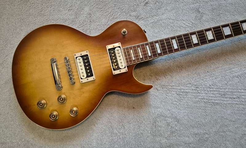 Cort CR300 Classic Rock Les Paul Guitar