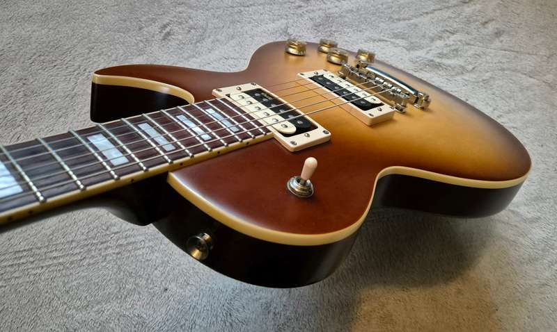 Cort CR300 Classic Rock Les Paul Guitar