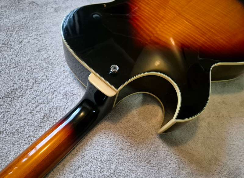 Ibanez AK80 Sunburst Semi-Hollow Body Guitar