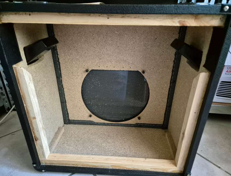 Marshall Haze MHZ112B 12inch Guitar Speaker Cab - Empty