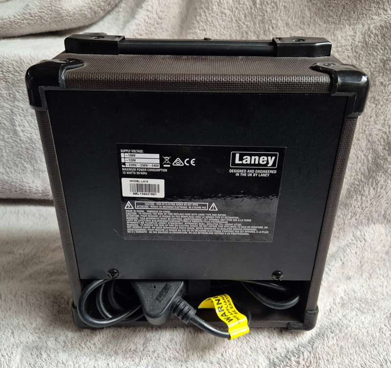 Laney LA10 Acoustic Guitar Amp