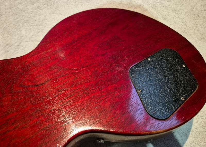 2017 Gibson Les Paul Studio Guitar with Case