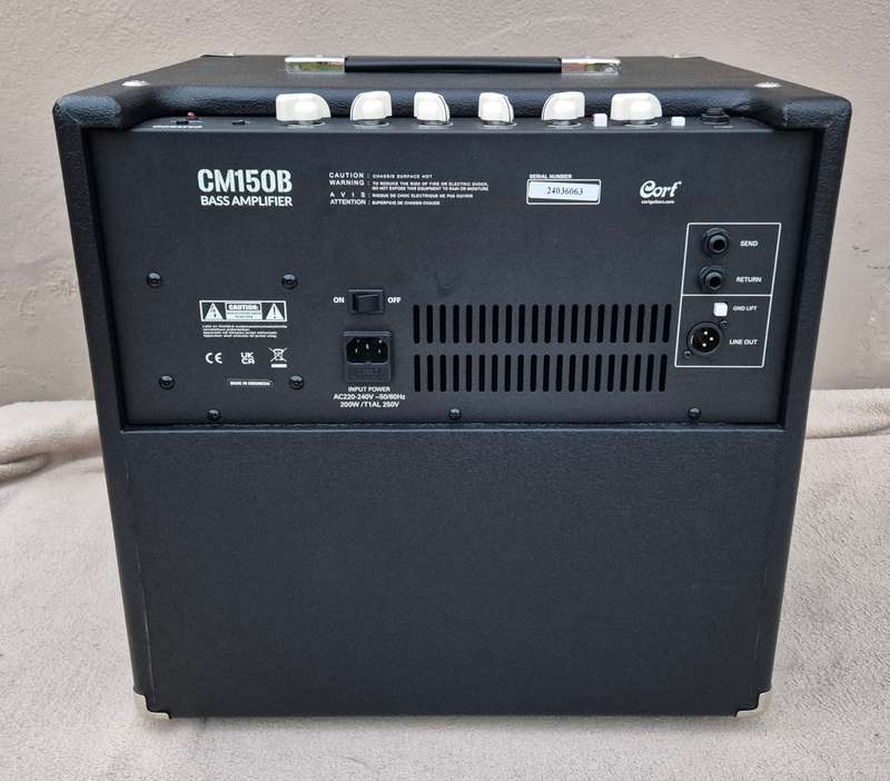 Cort CM150B Bass Guitar Amp