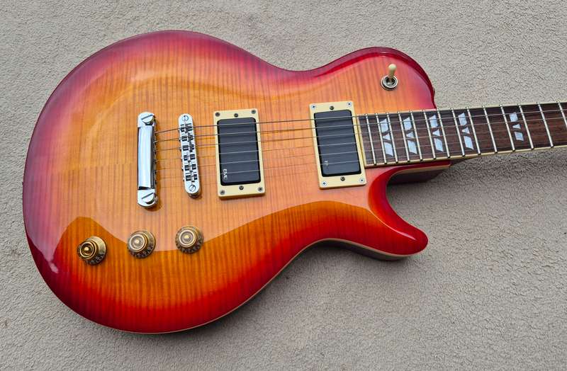Hamer XT Les Paul Guitar (Exceptional Quality)