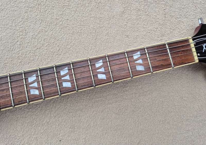 Hamer XT Les Paul Guitar (Exceptional Quality)