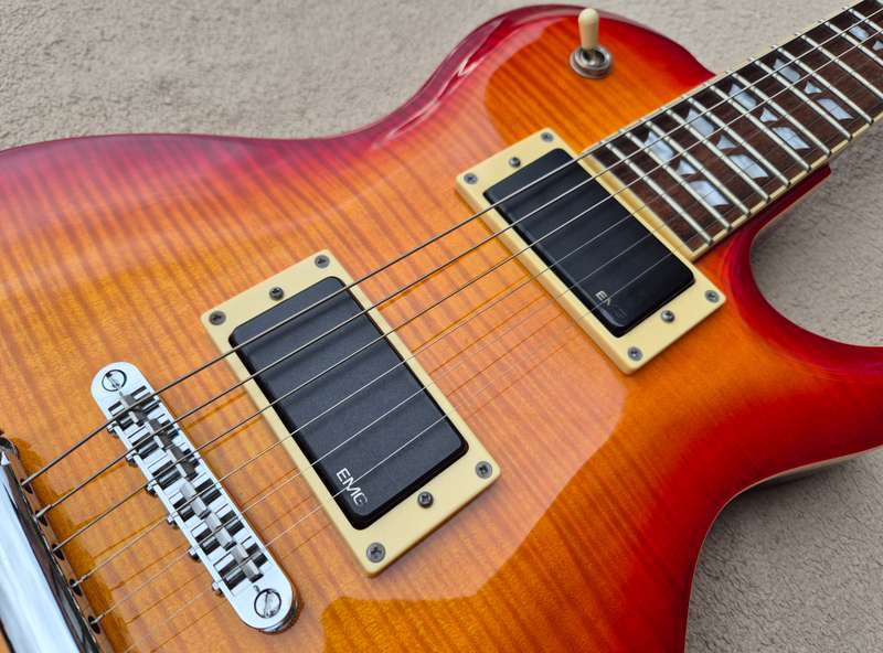 Hamer XT Les Paul Guitar (Exceptional Quality)
