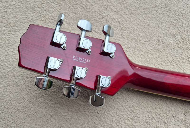 Hamer XT Les Paul Guitar (Exceptional Quality)
