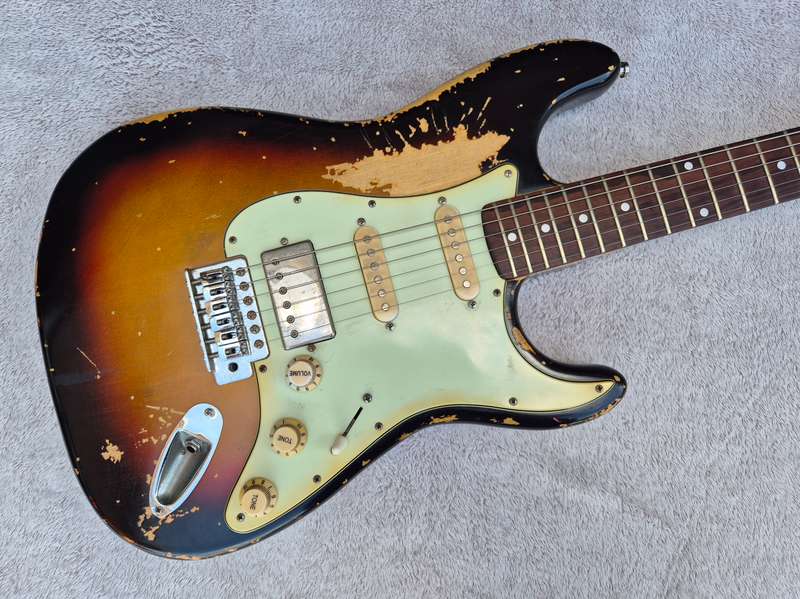 DY Guitars UK Roadworn Stratocaster