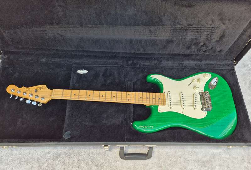 USA G&L George Fullerton Signature Strat