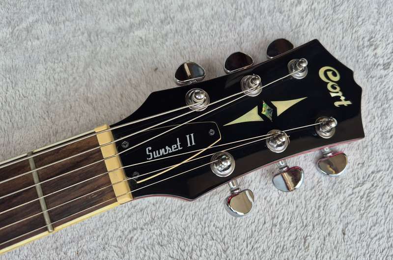 Cort Sunset II LP Style Electric Guitar