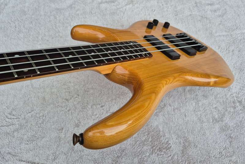 Epiphone Embassy Standard IV Bass Guitar