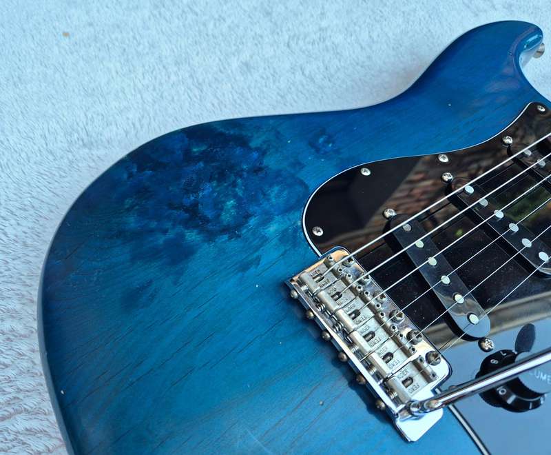 2004 USA Fender Highway One Stratocaster