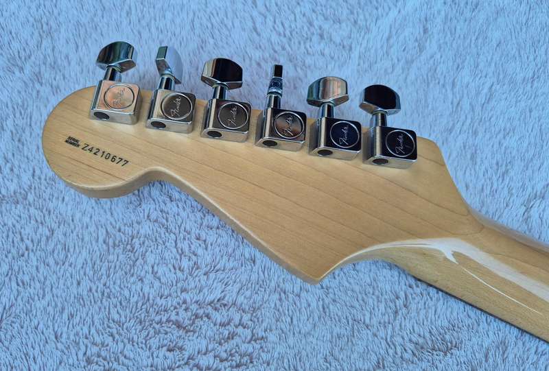 2004 USA Fender Highway One Stratocaster