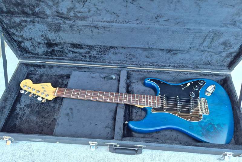 2004 USA Fender Highway One Stratocaster