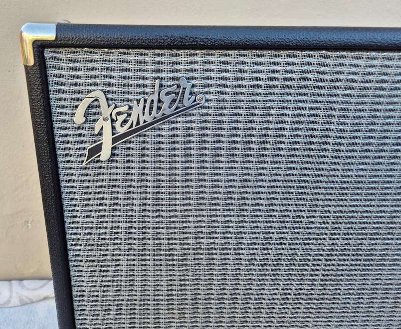Fender Rumble 210 Bass Guitar Speaker Cab