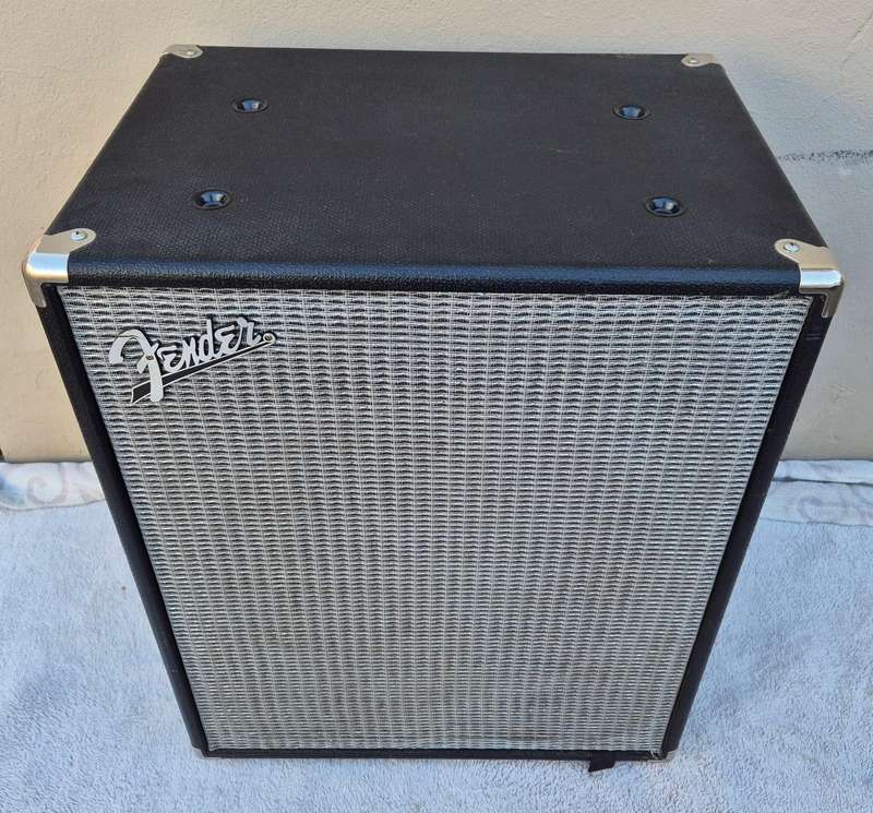 Fender Rumble 210 Bass Guitar Speaker Cab