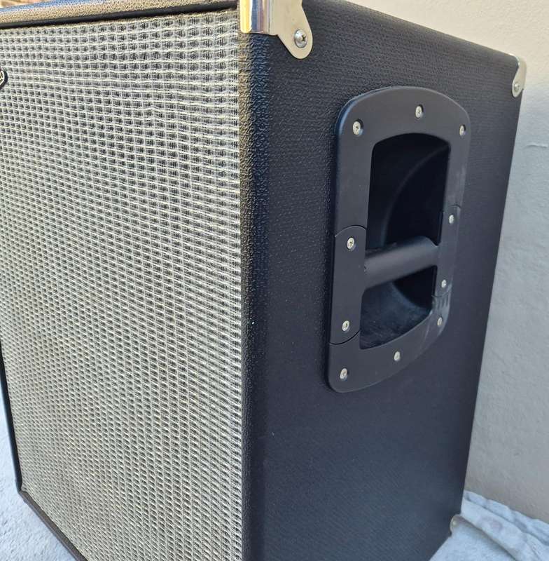 Fender Rumble 210 Bass Guitar Speaker Cab