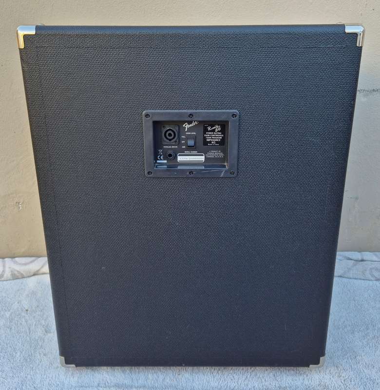 Fender Rumble 210 Bass Guitar Speaker Cab