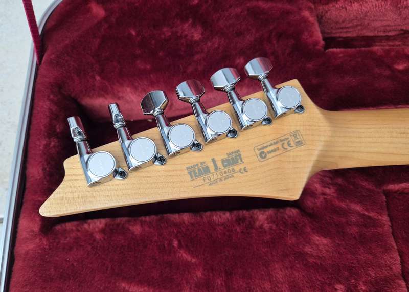 Ibanez Prestige JS1200 Signature Series Guitar