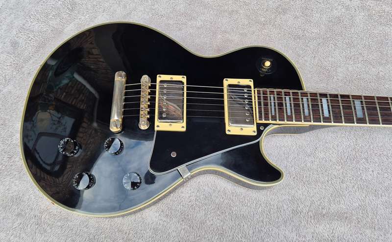 Academy Custom Shop Style Les Paul Guitar