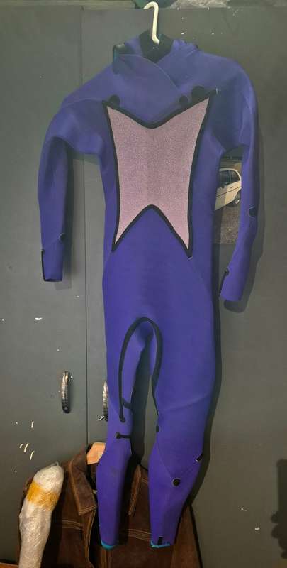 Billabong Size 12 Junior Wetsuit 4:3 Absolute Comp