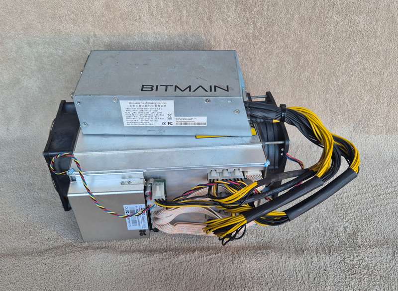 Bitmain D3 Antminer - Crypto/Bitcoin Miner