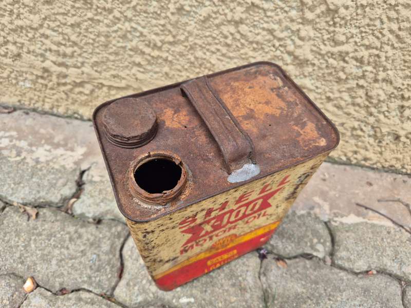 Vintage Shell X100 Oil Can - Collectible