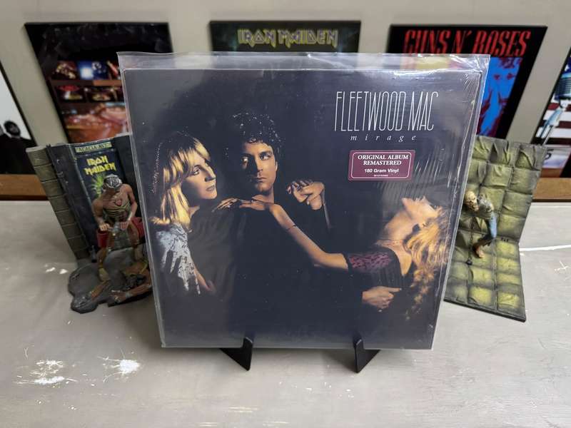 Fleetwood Mac - Mirage vinyl record ( NM )