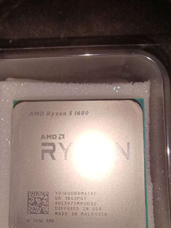 Ryzen 5 1600 tray
