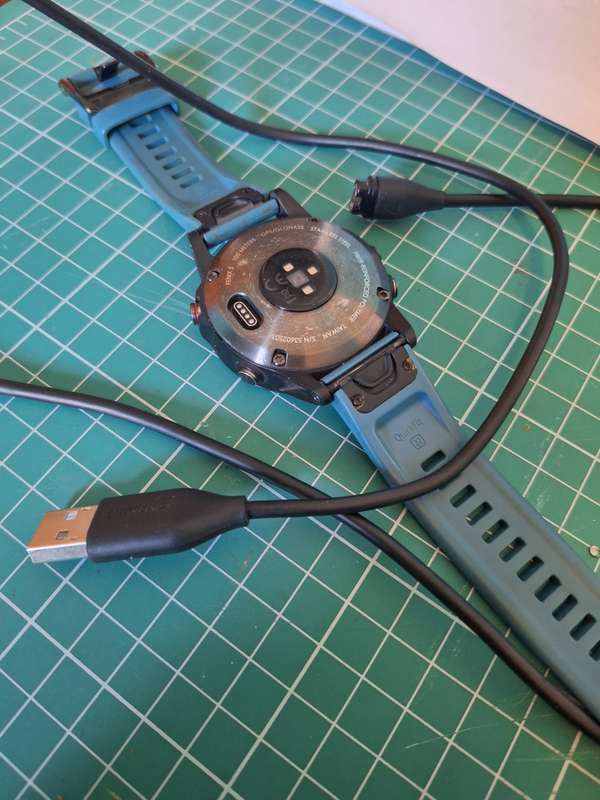 Garmin Fenix 5 - Multisport GPS Watch for Sport, Adventure and Style
