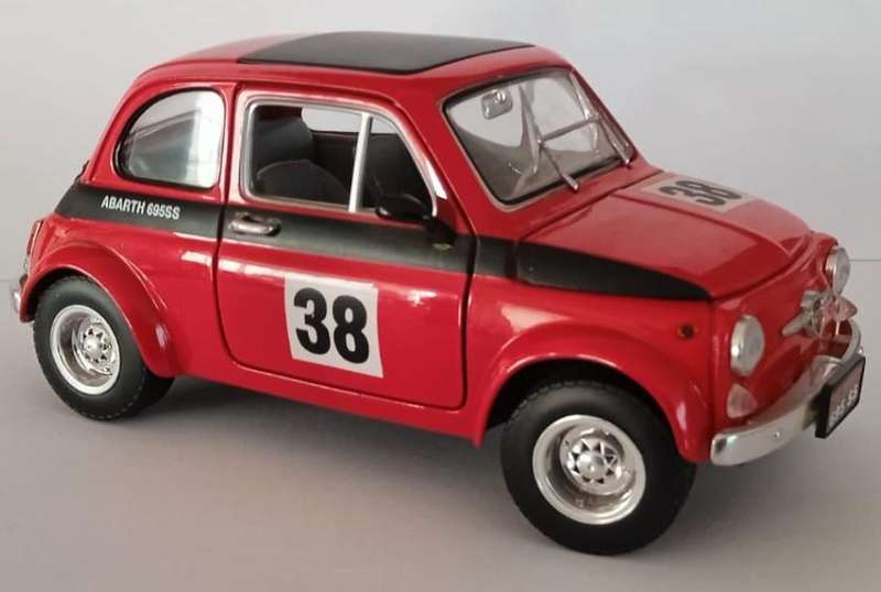 Road Signature 1963 Fiat Abarth 695SS Rally Car 1:18
