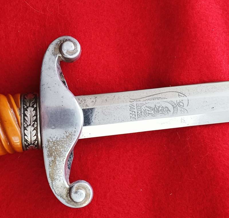 WW2 - WEHRMACHT ARMY OFFICERS DAGGER - FULL SIZE