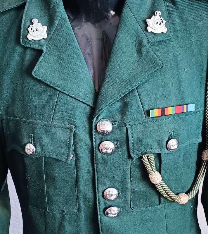 RHODESIA - RHODESIAN LIGHT INFANTRY  (RLI) - CEREMONIAL UNIFORM