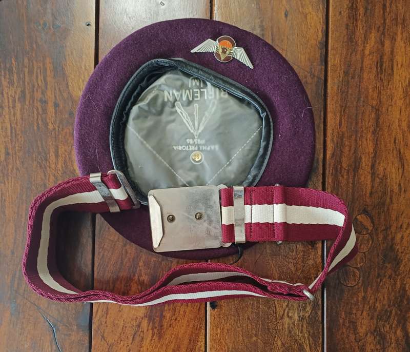SADF - BOPHUTHATSWANA MILITARY - PARA BERET AND STABLE BELT - ULTRA SCARCE