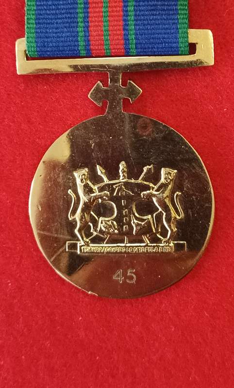 SADF - BOPHUTHATSWANA MILITARY - MARUMO MEDAL CLASS 1 (GOLD) - FULL SIZE + MINIATURE