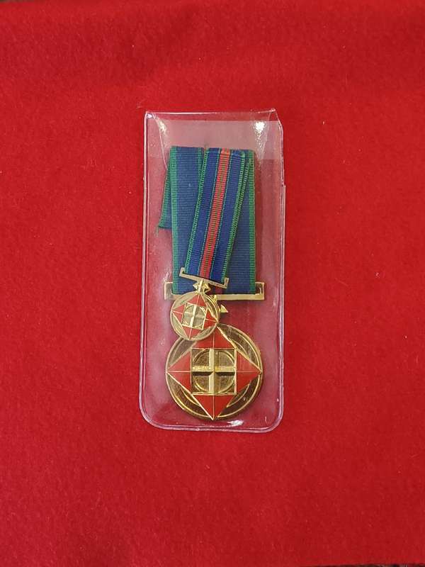 SADF - BOPHUTHATSWANA MILITARY - MARUMO MEDAL CLASS 1 (GOLD) - FULL SIZE + MINIATURE