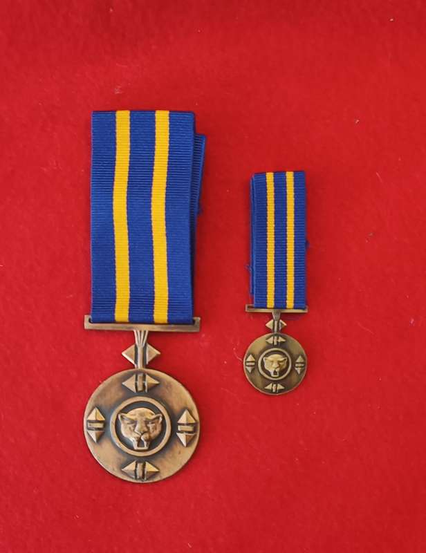SADF - BOPHUTHATSWANA MILITARY - DEFENCE FORCE COMMENDATION MEDAL - FULL SIZE + MINIATURE