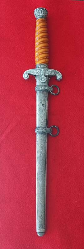 WW2 - WEHRMACHT ARMY OFFICERS DAGGER - FULL SIZE