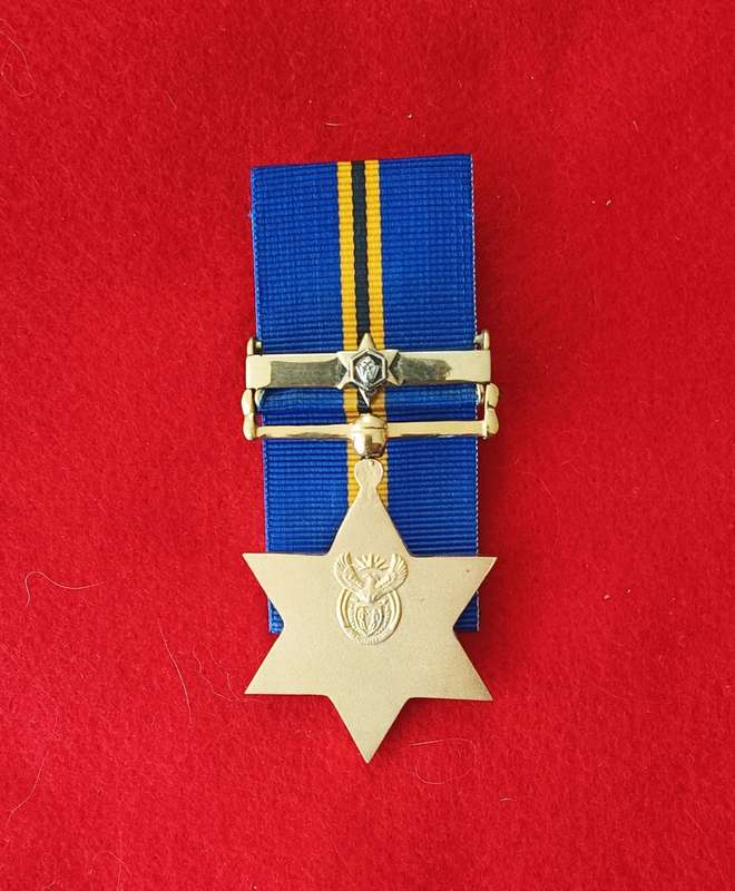 SANDF - GOLDEN PROTEA (PG) + SECOND AWARD BAR - FULL SIZE