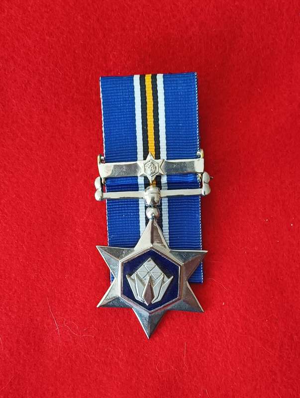 SANDF - SILVER PROTEA + SECOND AWARD BAR - FULL SIZE