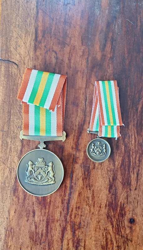 SADF - TRANSKEI DEFENCE FORCE - FOR FAITHFUL SERVICE MEDAL - FULL SIZE + MINIATURE