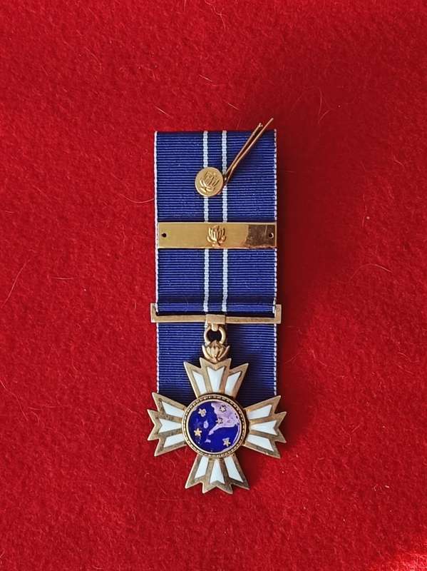 SADF - SOUTHERN CROSS DECORATION (1975) + BAR & PIN - FULL SIZE (SCARCE)