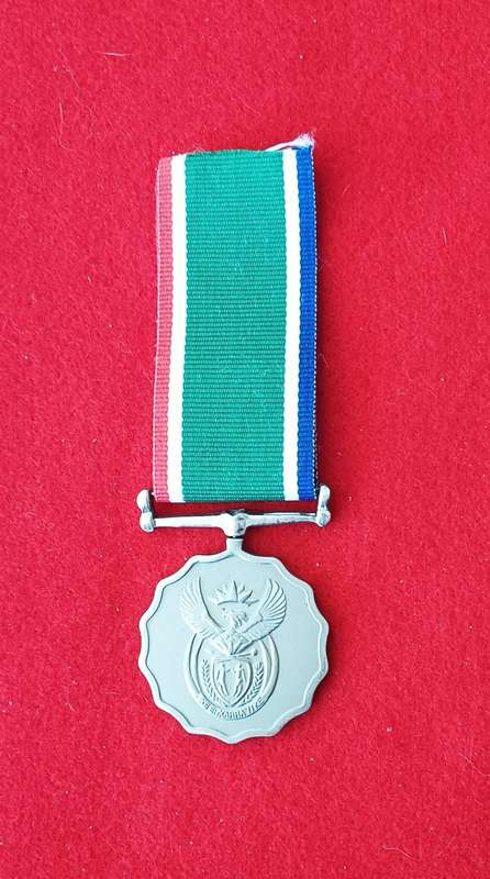 SANDF - GENERAL SERVICE MEDAL GSM - 10 YEAR - FULL SIZE