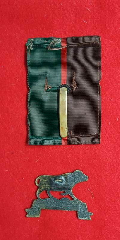 KENYA - KENYA REGIMENT CAP BADGES