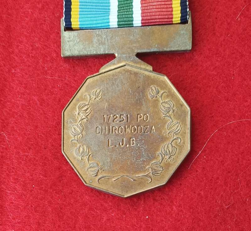 ZIMBABWE - SERVICE MEDAL 10 YRS - FULL SIZE