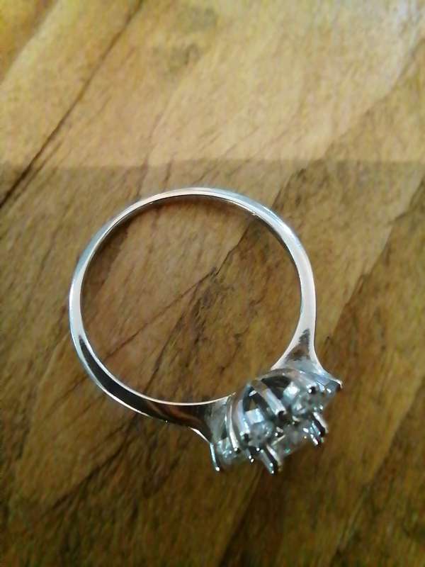 Sterling Silver Flower Ring - Just Beautifull!!