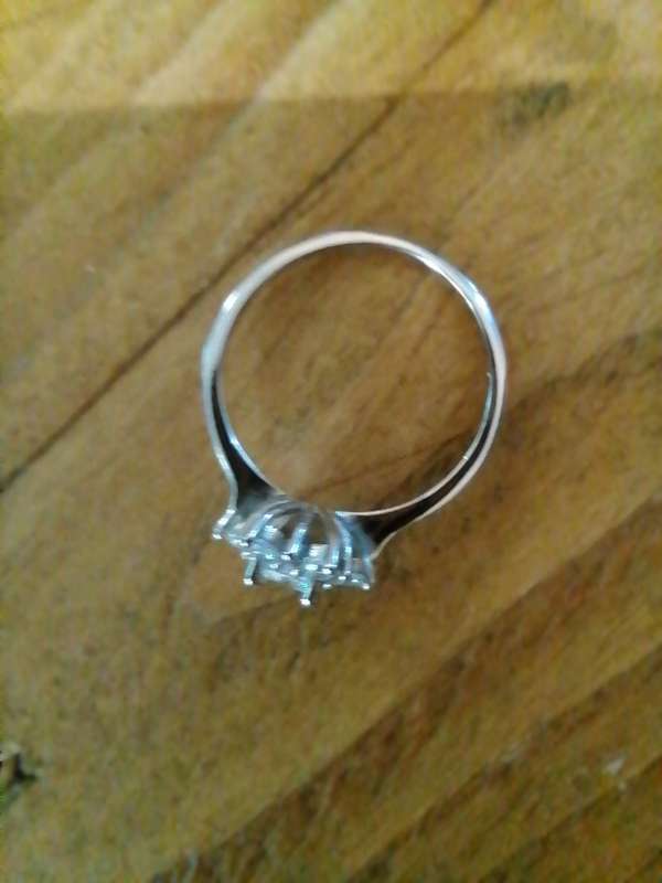 Sterling Silver Flower Ring - Just Beautifull!!